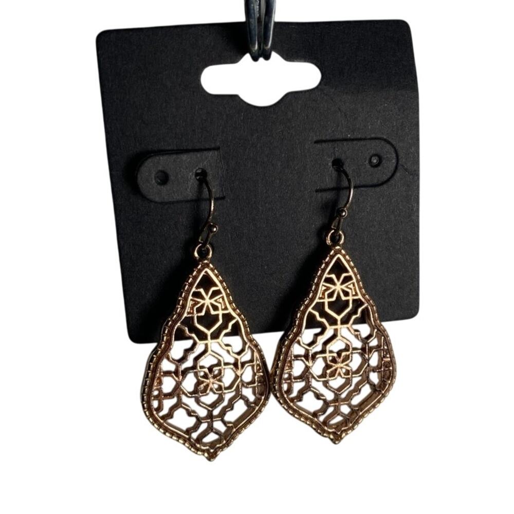 Stunning Gold Teardrop Dangle Earrings - Intricate Design